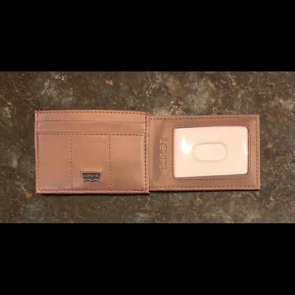 Levi’s Mens Small Magnetic Wallet, Brown, Brown Not Tan, NWOT, Never Used - Picture 3 of 11